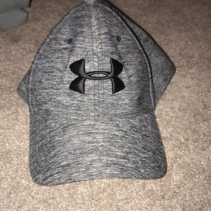 Women’s under armor hat